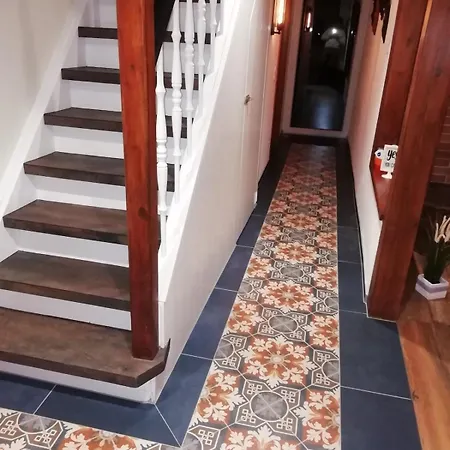 Apartment Furnished House Tla 3 Bedroom 3 Bath *